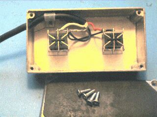 Inside view and base (lid).